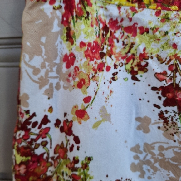 VanHeusen Studio Skirt Sz4 Sraight  Floral Zip Back Lt Weight Cotton Band Waist - Picture 5 of 7